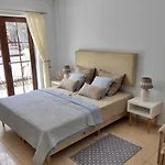 H2o Guest house 3*
